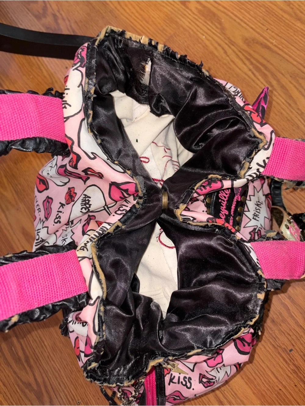 Vintage Y2K 2000’s Betsey Johnson Betseyville Purse